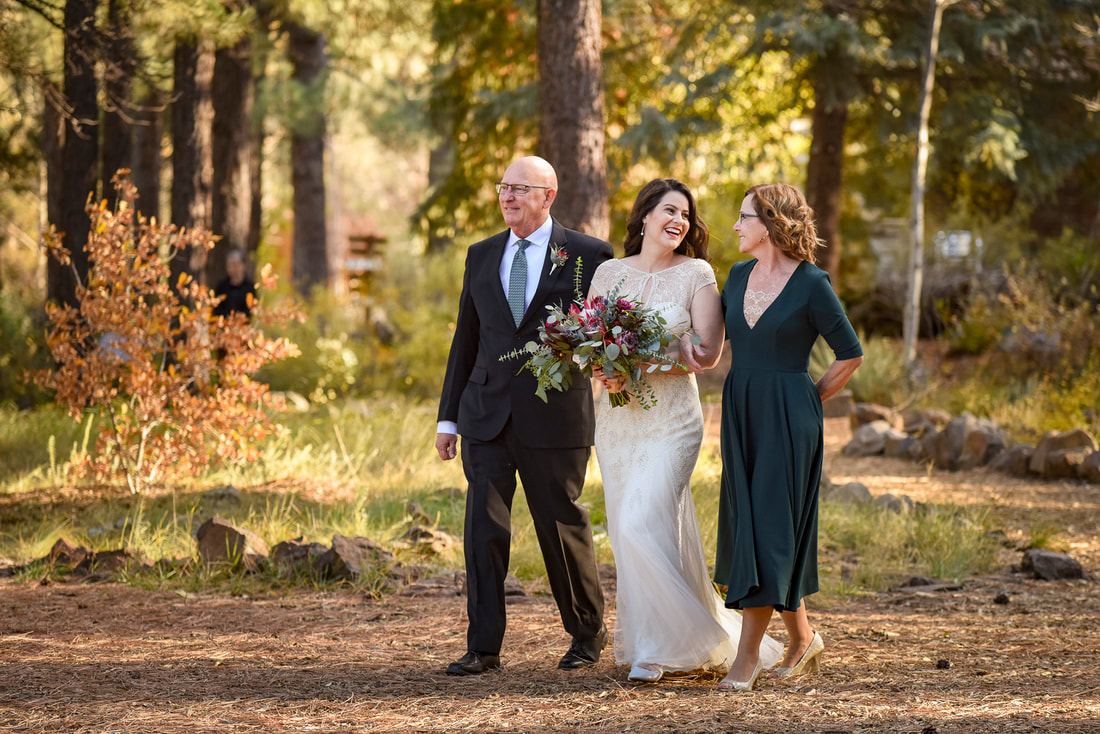 flagstaff arboretum wedding ceremony with bride and parents destination arizona