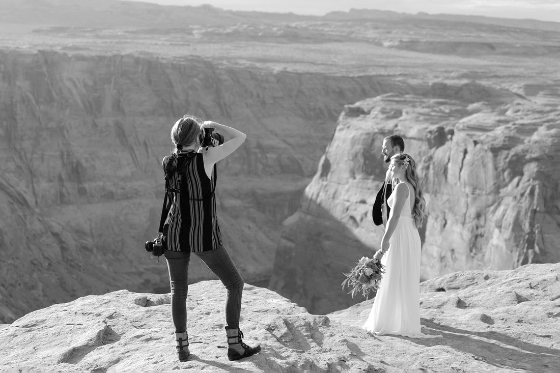 grand canyon horseshoe bend adventure wedding photographers husband wife team