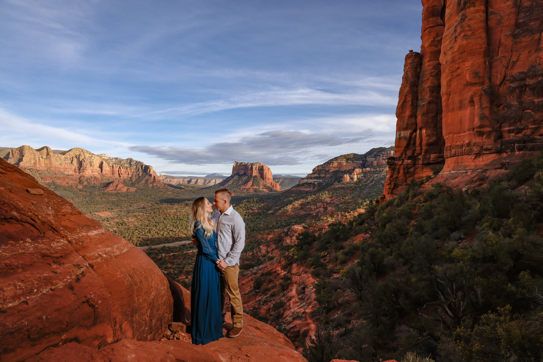 sedona couple engagement anniversary family portrait photographer